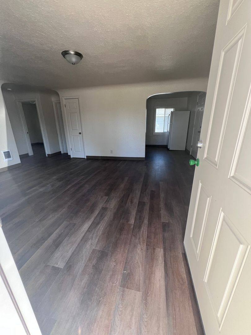 Apartment for rent at 4611 State St, Salem, OR 97301