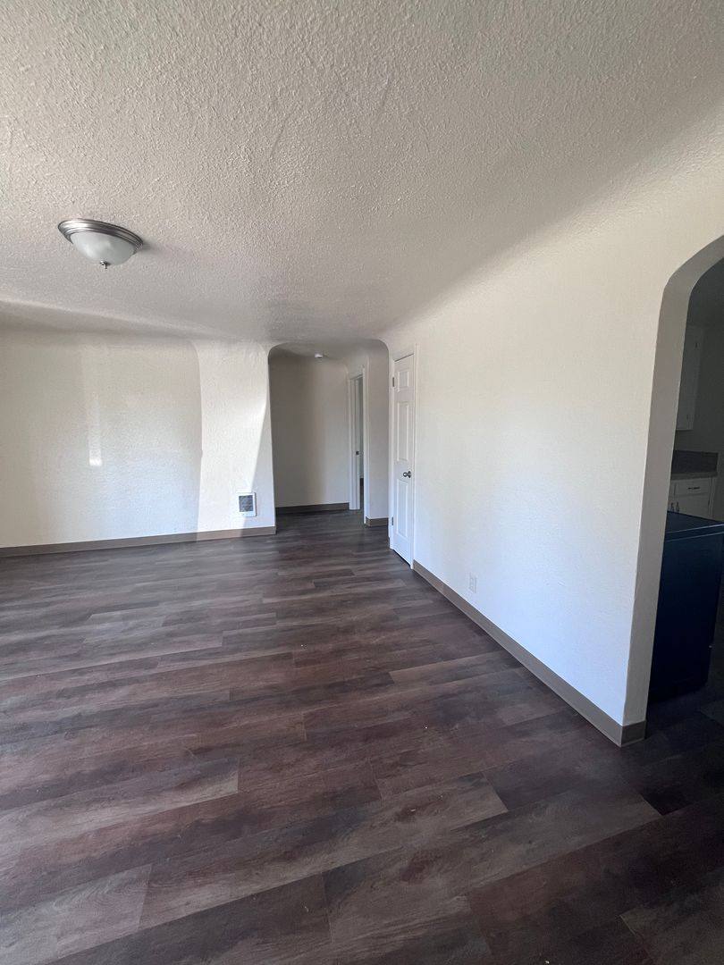 Apartment for rent at 4611 State St, Salem, OR 97301