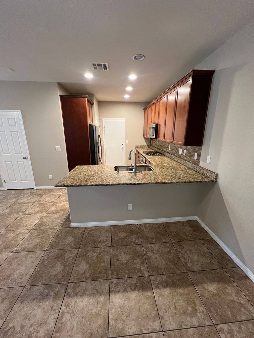 House for rent at 10626 Shiny Skies Dr, Las Vegas, NV 89129