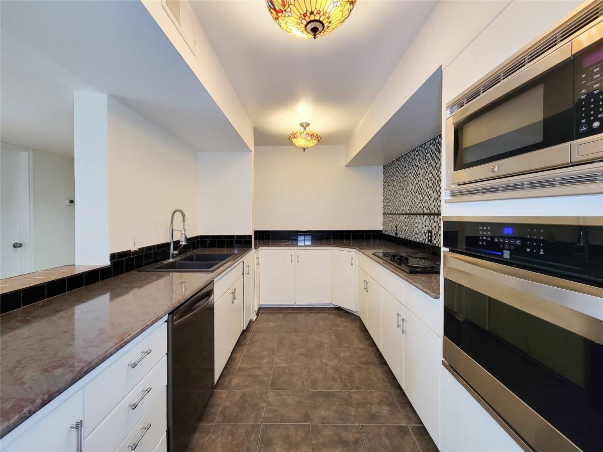 Townhouse for rent at 2243 W Alabama St #2243B, Houston, TX 77098