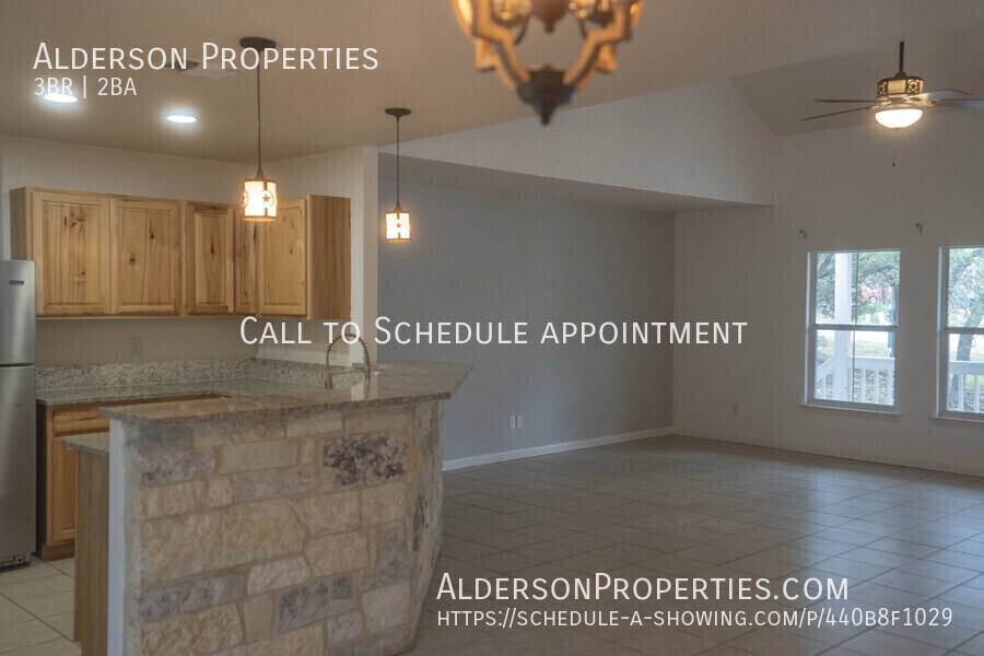 House for rent at 1015 Twin Deer Lane, Canyon Lake, TX 78133