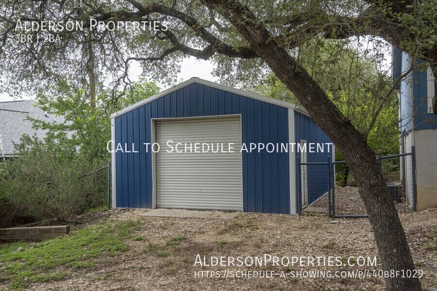House for rent at 1015 Twin Deer Lane, Canyon Lake, TX 78133
