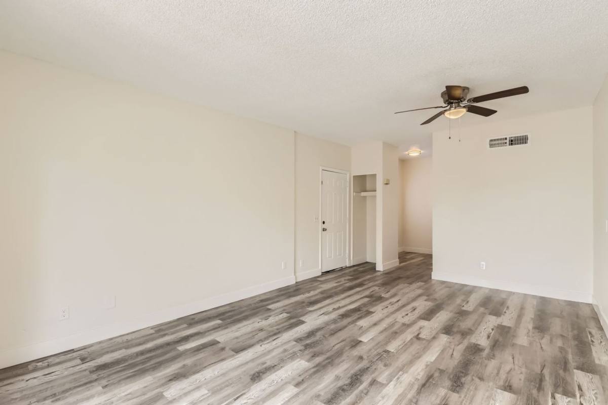 Apartment for rent at 2826 E Le Marche Ave, Phoenix, AZ 85032