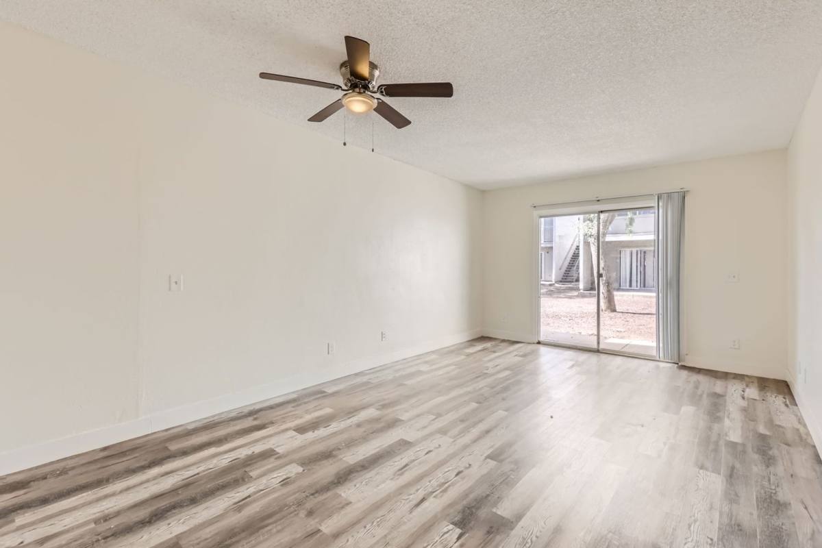 Apartment for rent at 2826 E Le Marche Ave, Phoenix, AZ 85032