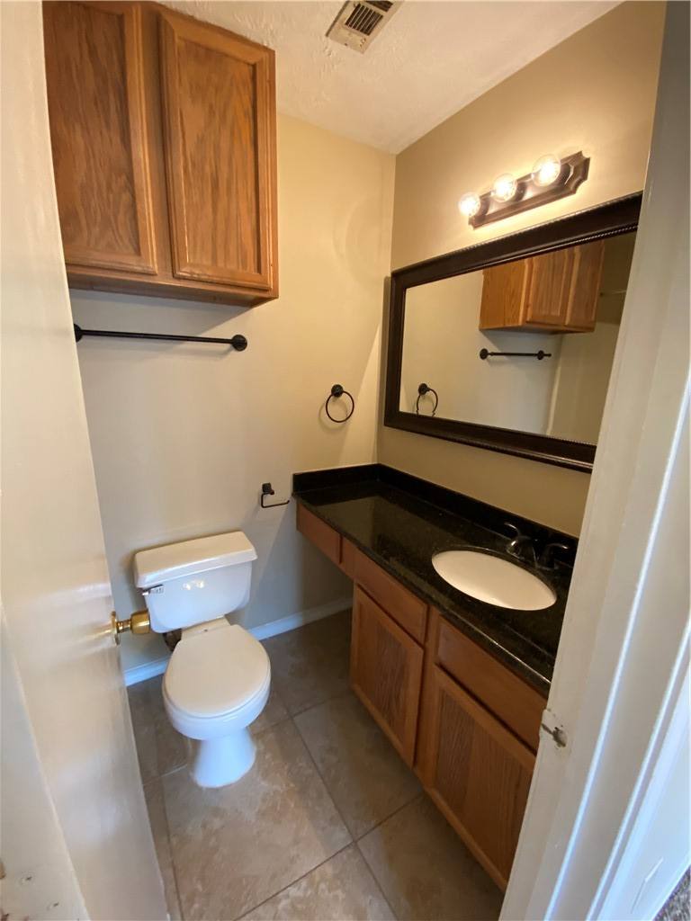Apartment for rent at 1902 Holleman Dr W, College Station, TX 77840