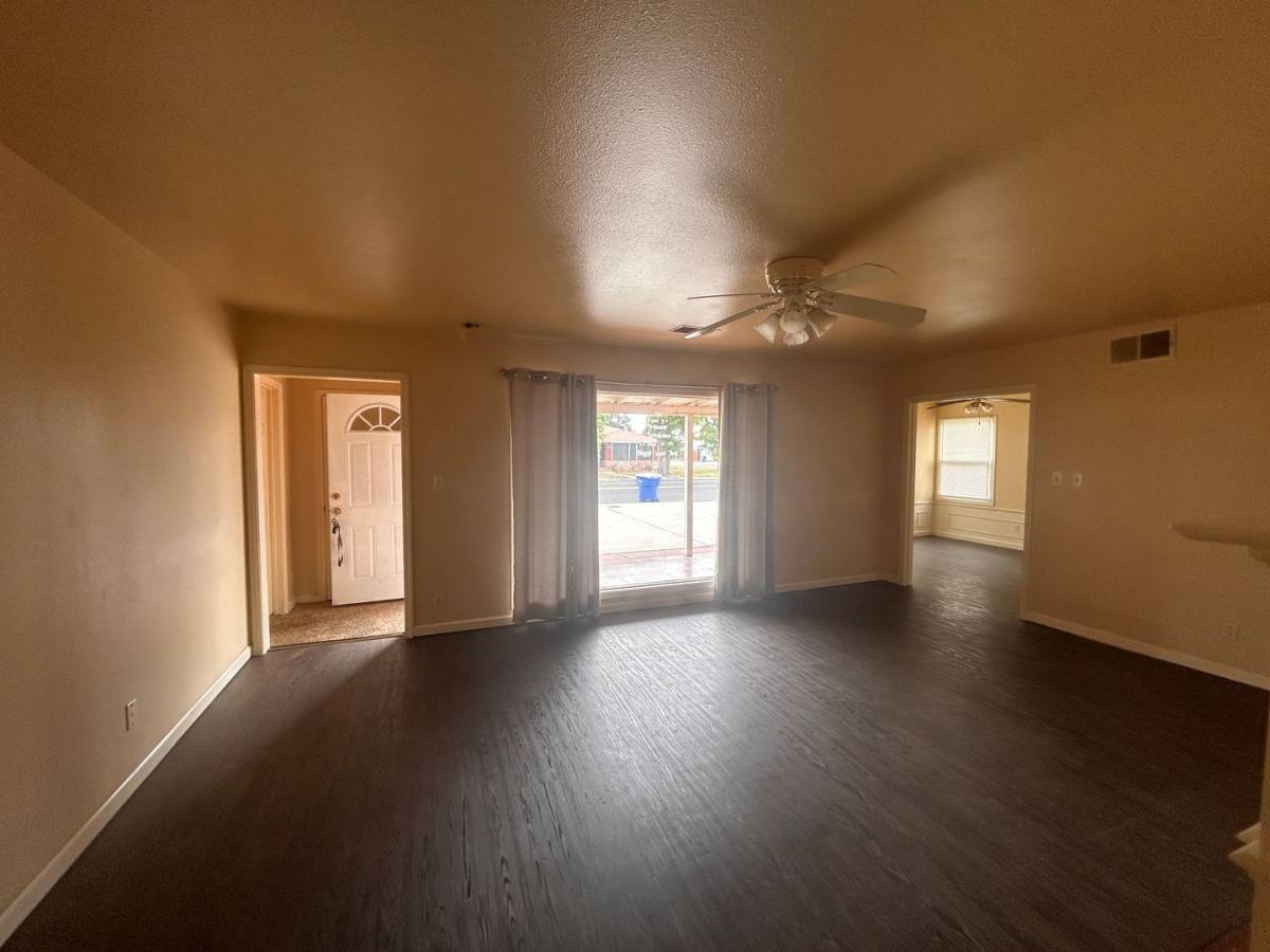 House for rent at 1920 N 11th Ave, Hanford, CA 93230