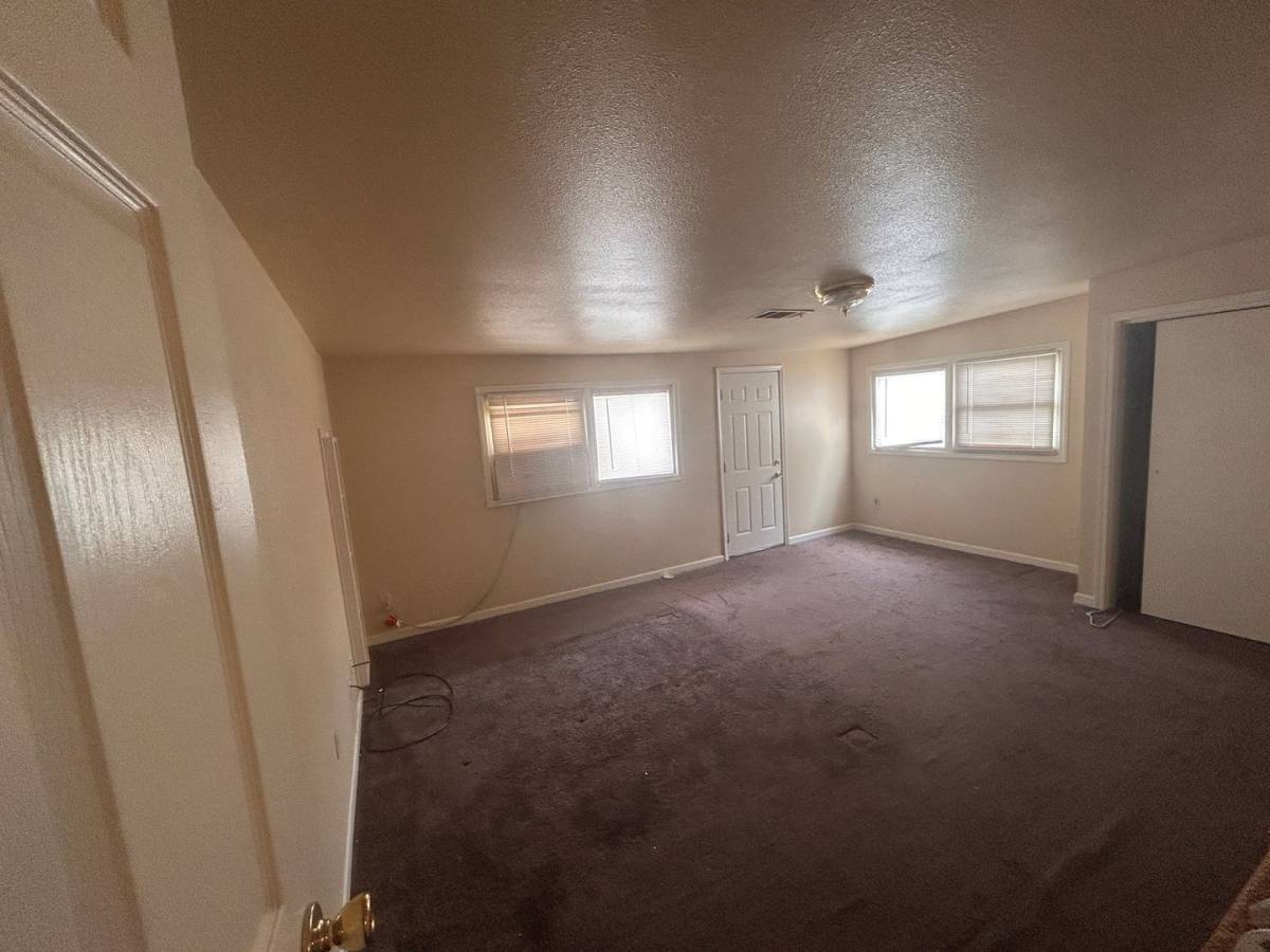 House for rent at 1920 N 11th Ave, Hanford, CA 93230