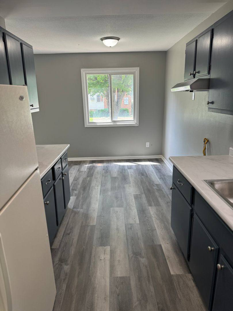 Apartment for rent at 1315 Dowling Ave N, Minneapolis, MN 55412
