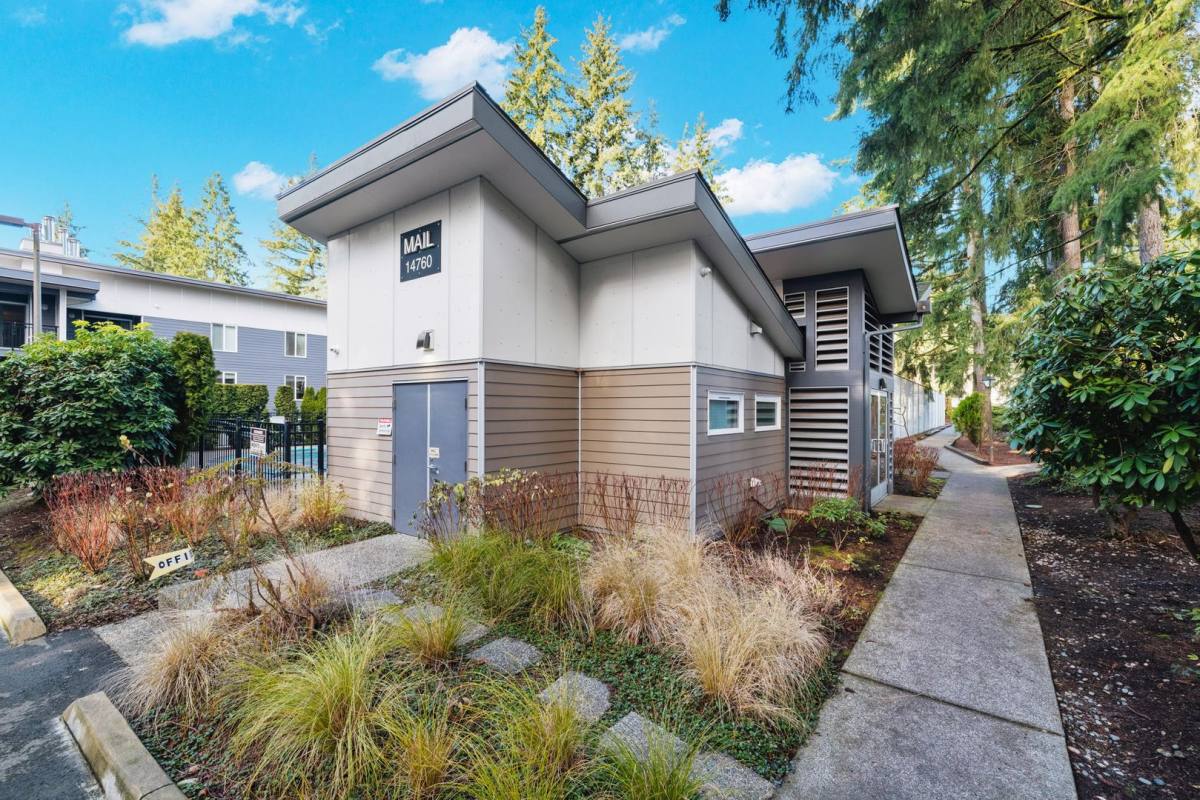 Apartment for rent at 14620 NE 31st St, Bellevue, WA 98007