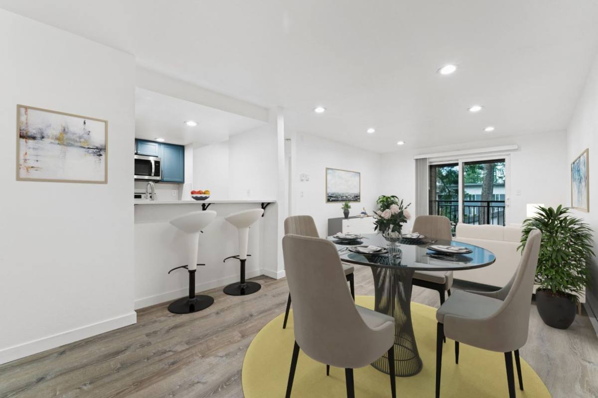 Apartment for rent at 14620 NE 31st St, Bellevue, WA 98007