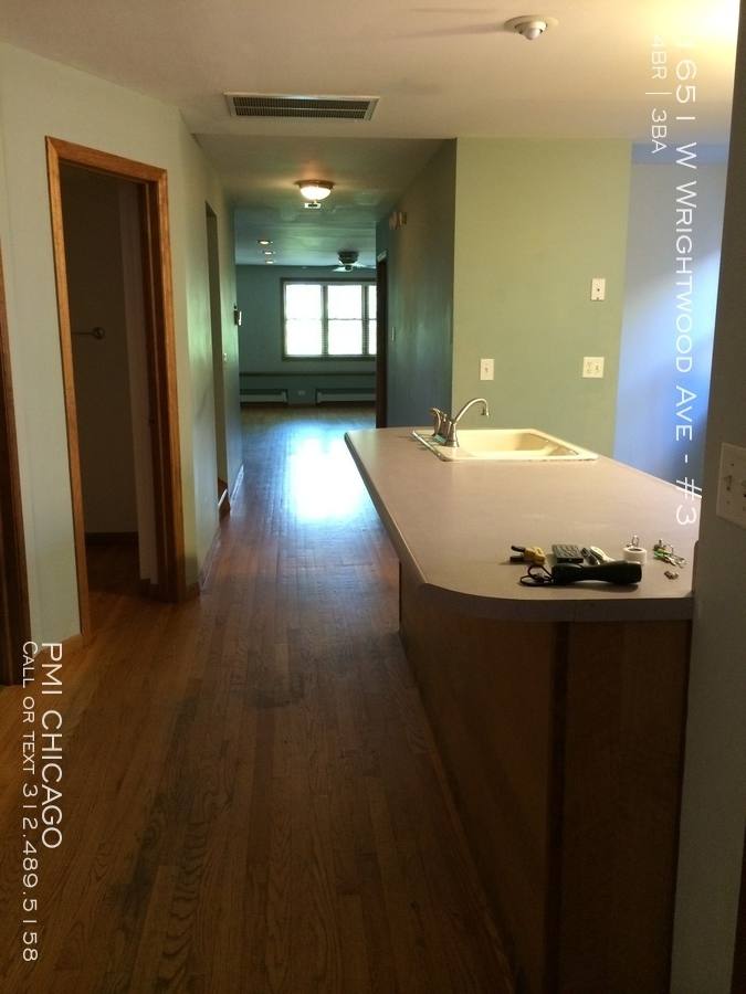 Apartment for rent at 1651 W Wrightwood Ave #3, Chicago, IL 60614