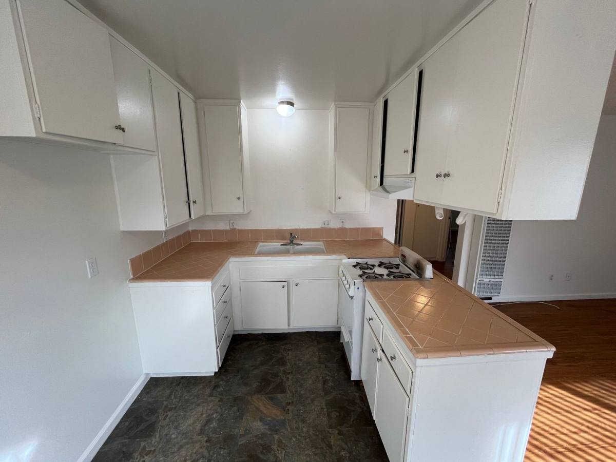 Apartment for rent at 532-536 N T St, Lompoc, CA 93436