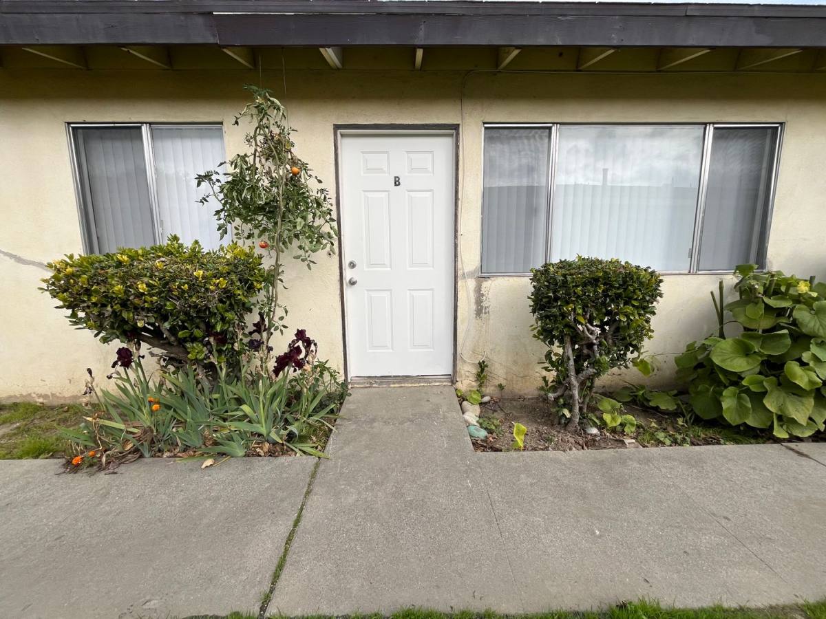 Apartment for rent at 532-536 N T St, Lompoc, CA 93436