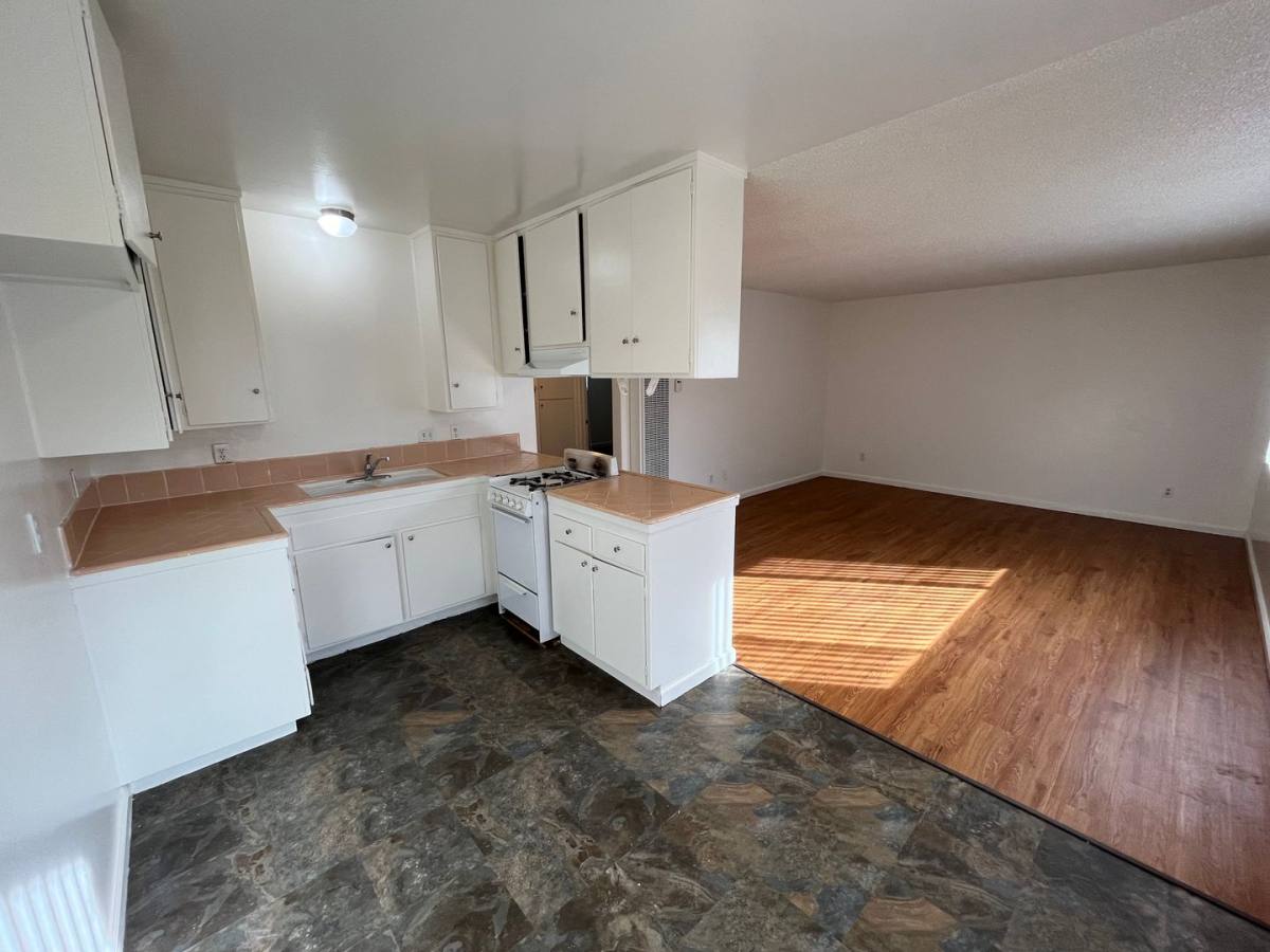 Apartment for rent at 532-536 N T St, Lompoc, CA 93436