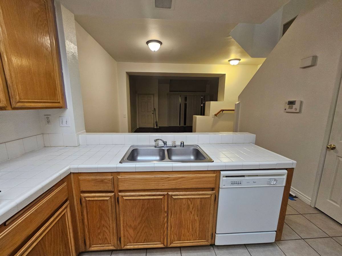 Townhouse for rent at 29602 Cara Way, Temecula, CA 92591