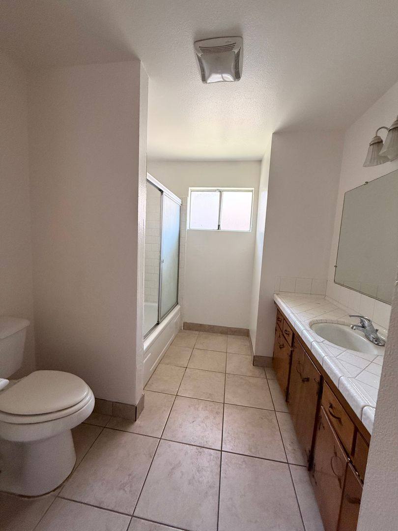 Apartment for rent at 1503-1505 E Ashlan Ave, Fresno, CA 93704