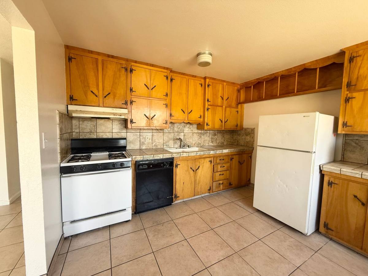 Apartment for rent at 1503-1505 E Ashlan Ave, Fresno, CA 93704