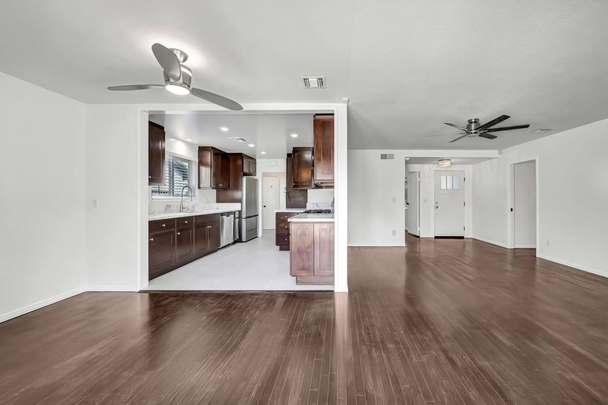 House for rent at 23008 Hamlin St, West Hills, CA 91307