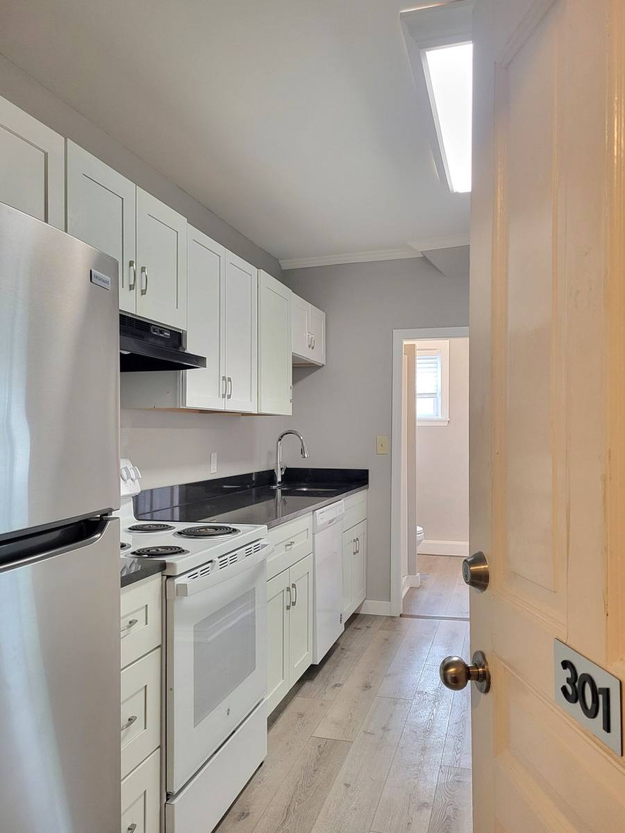 Apartment for rent at 103 Summer St, Haverhill, MA 01830