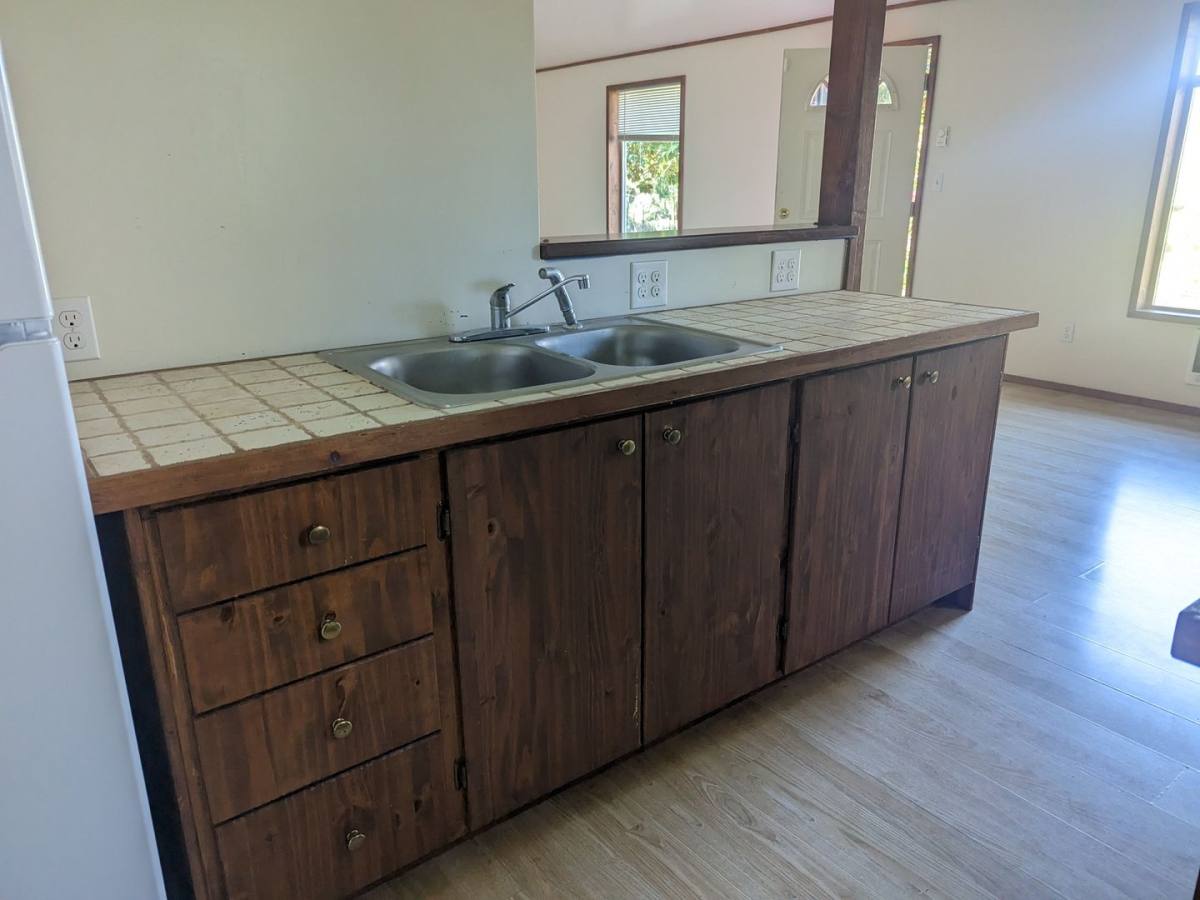 House for rent at 710 Wolf Valley Dr, Umpqua, OR 97486