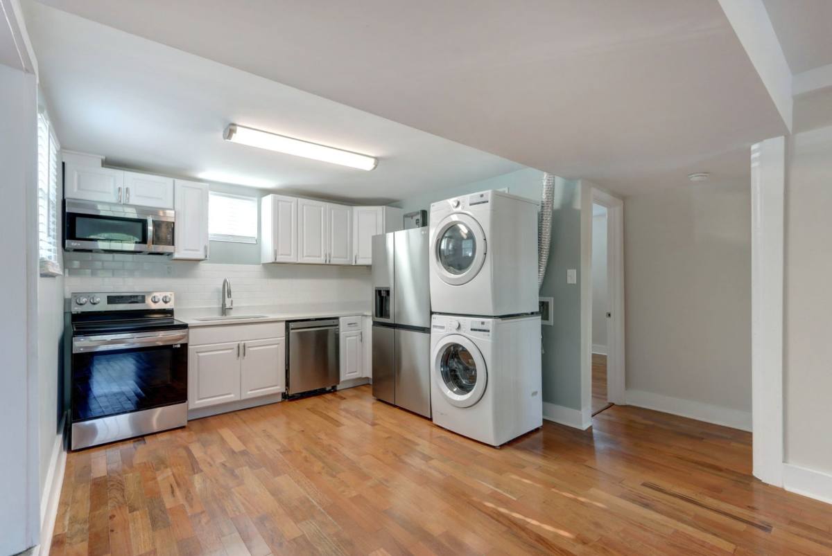 Apartment for rent at 803 Atlantic Ave, Savannah, GA 31401