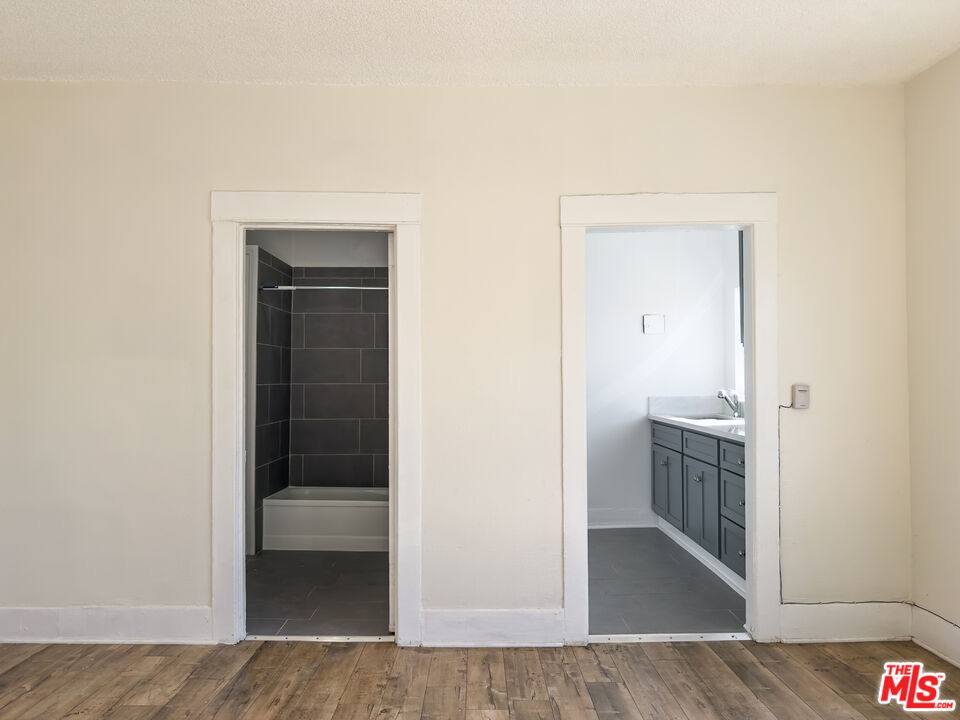Apartment for rent at 3309 Main St #5, Los Angeles, CA 90007