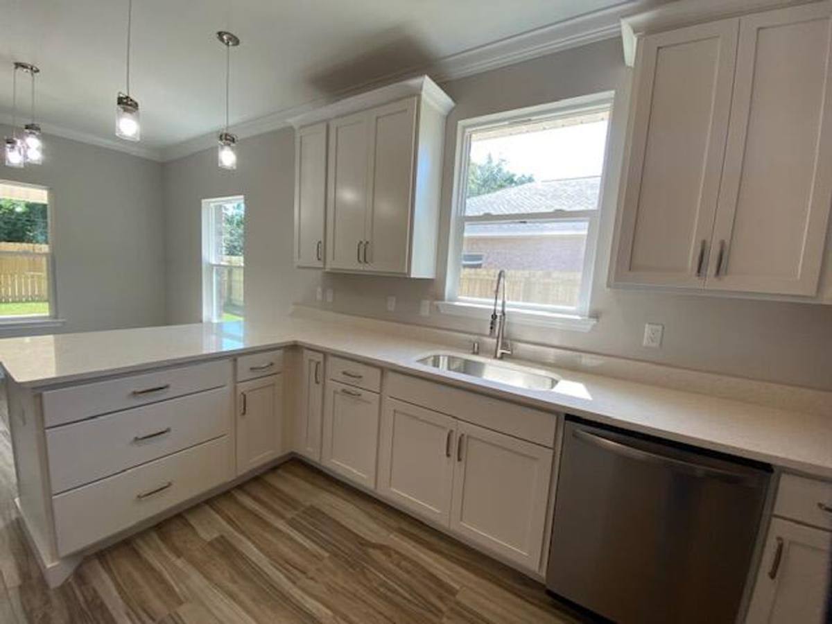 House for rent at 422 Little John Rd, Mary Esther, FL 32569