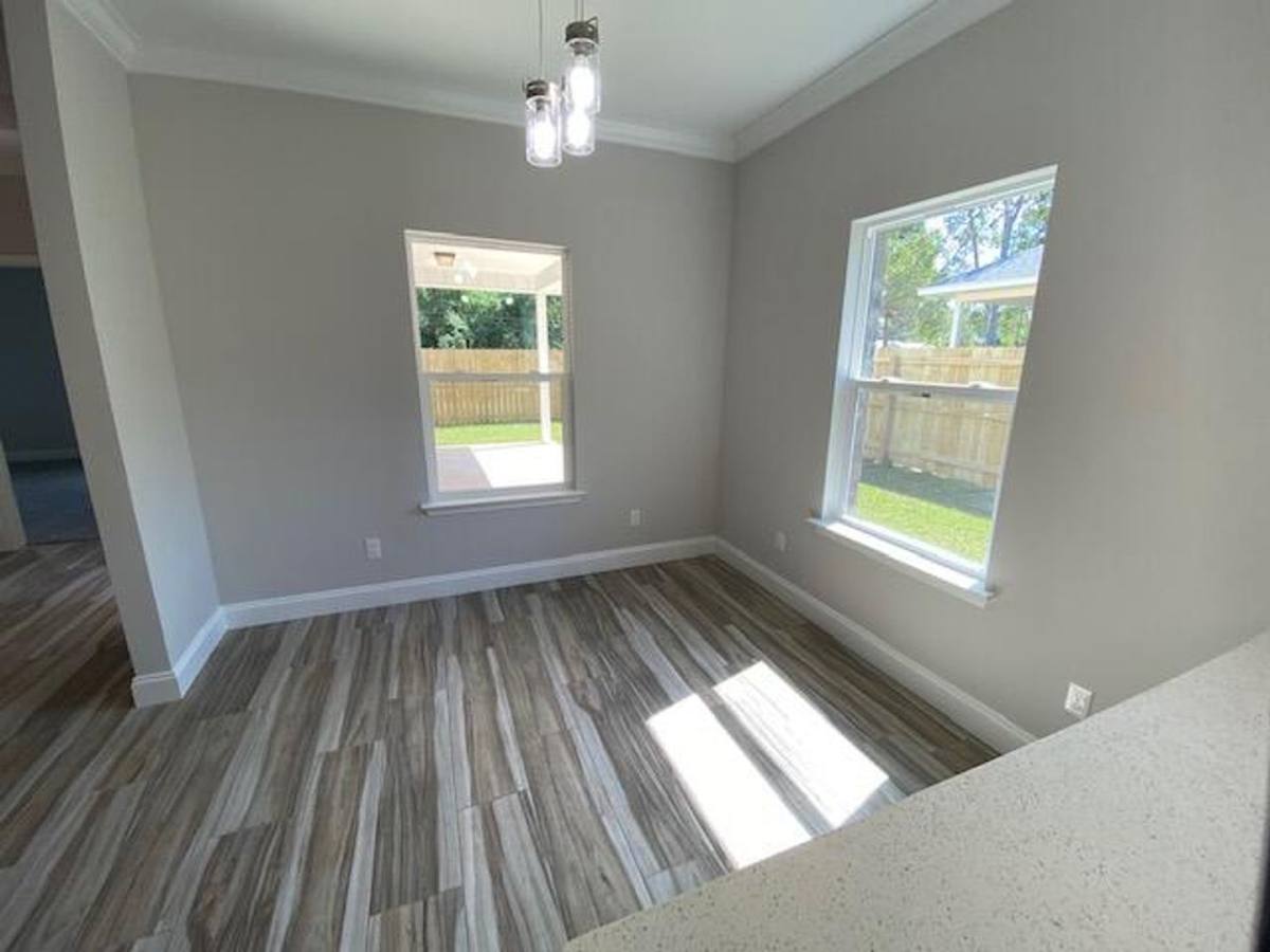 House for rent at 422 Little John Rd, Mary Esther, FL 32569