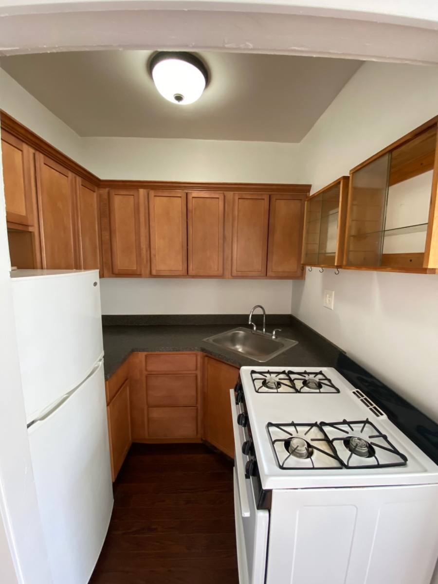 Apartment for rent at 4866 N Magnolia #212, Chicago, IL 60640