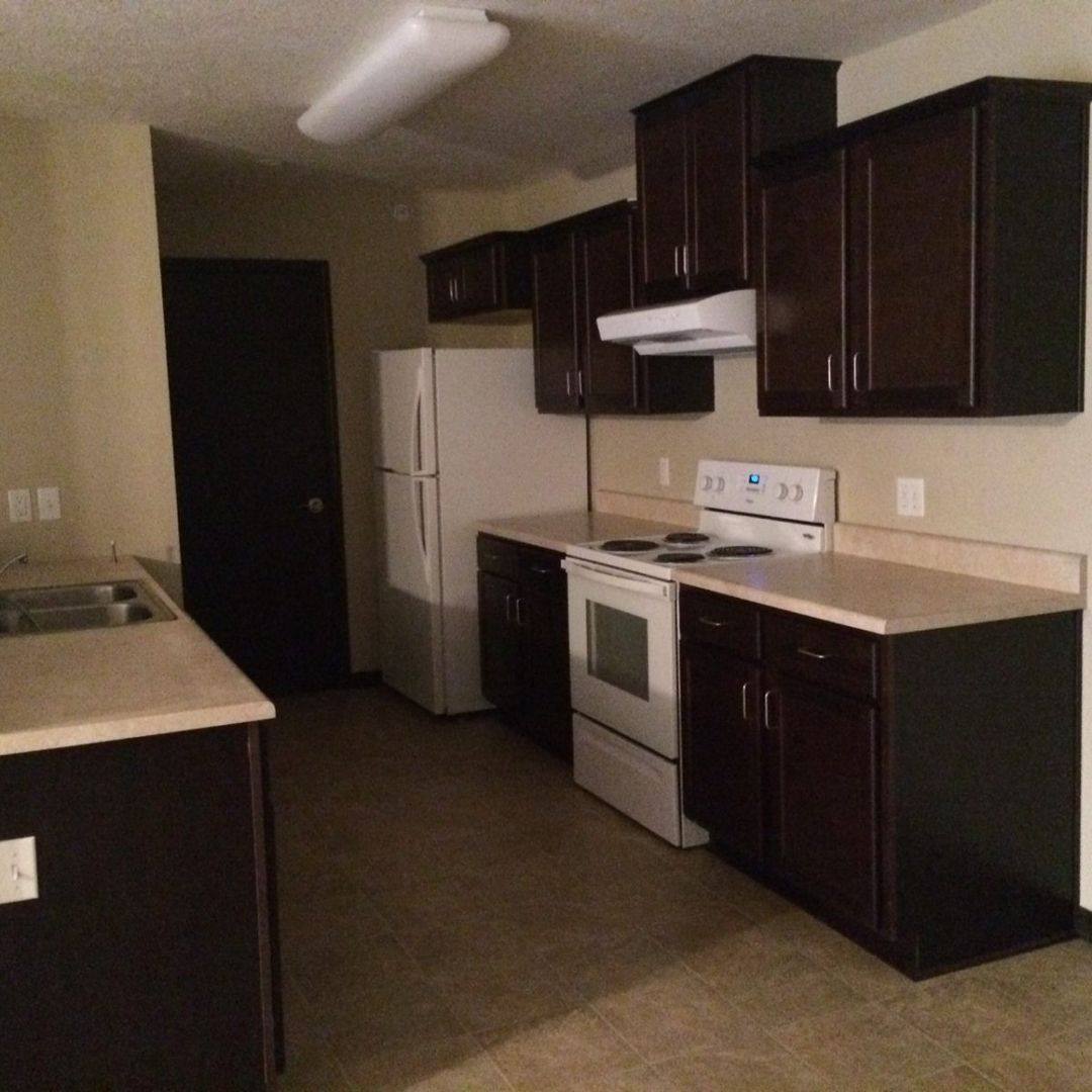 Apartment for rent at 810 N Oakwood Ave, Republic, MO 65738