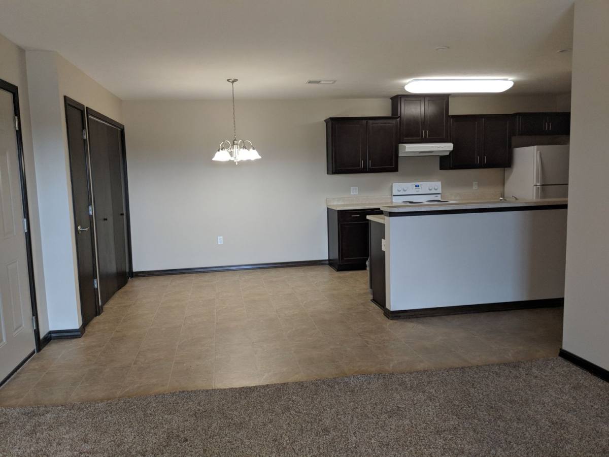 Apartment for rent at 810 N Oakwood Ave, Republic, MO 65738
