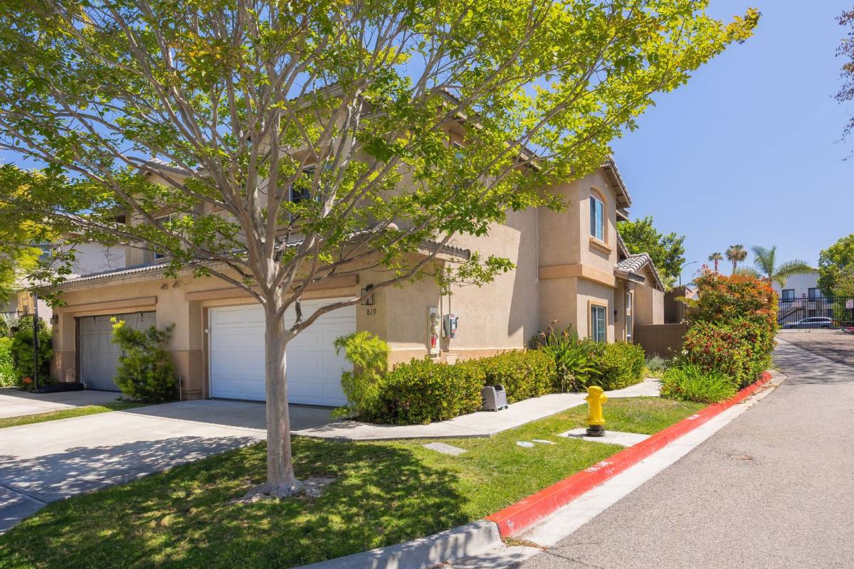 House for rent at 810 Daybreak Place, Vista, CA 92084