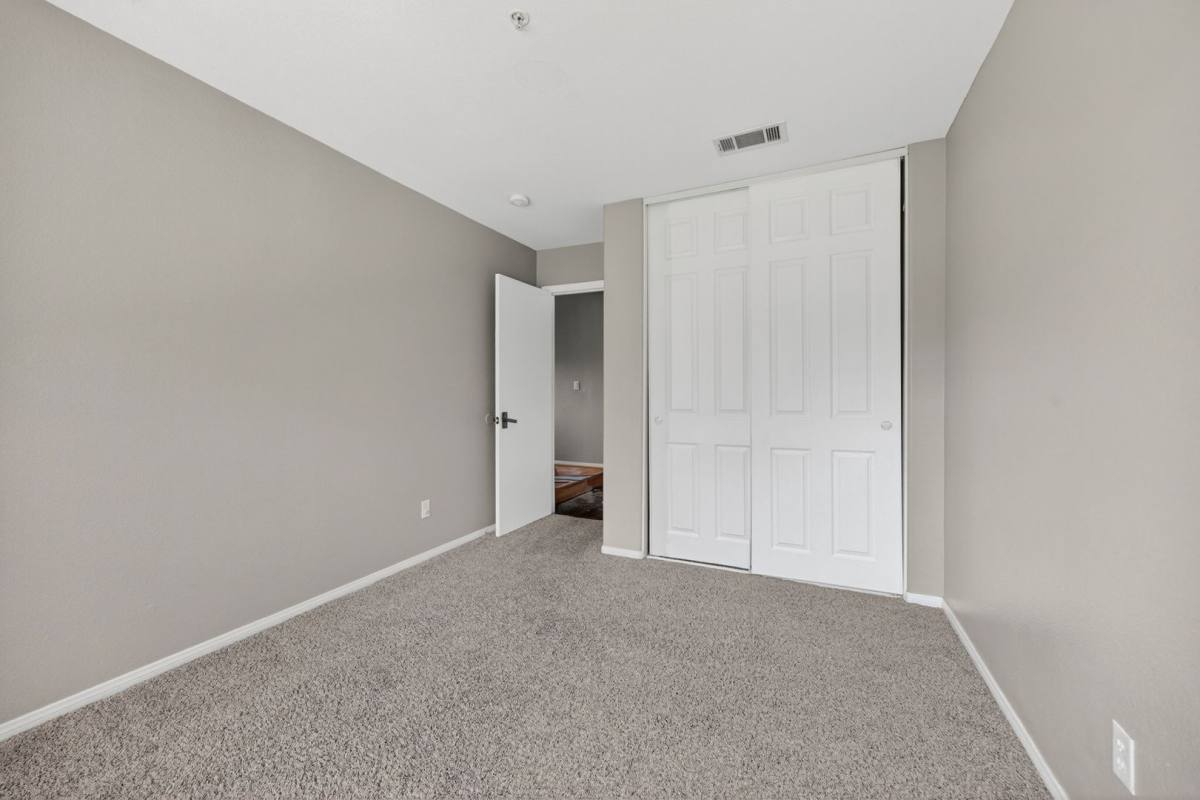 House for rent at 810 Daybreak Place, Vista, CA 92084