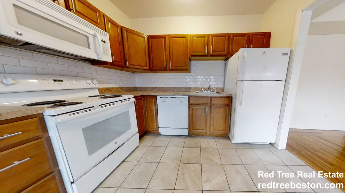 Apartment for rent at 1131 Commonwealth Ave #3, Allston, MA 02134