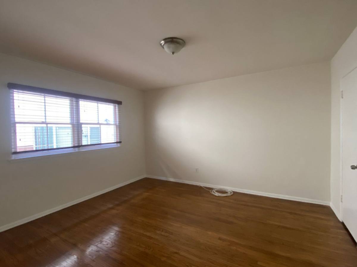 Apartment for rent at 222-228 Idaho Ave, Santa Monica, CA 90403