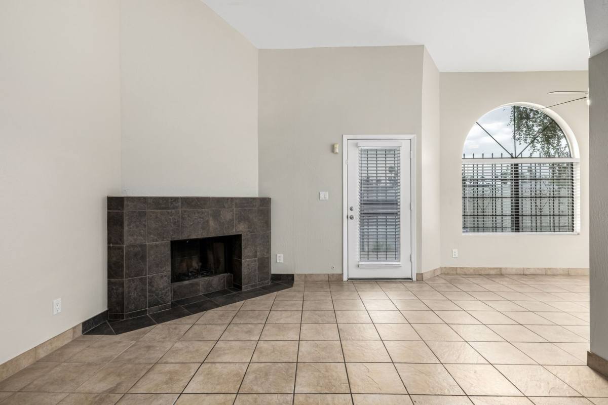 Townhouse for rent at 4328 N 36th St, Phoenix, AZ 85018