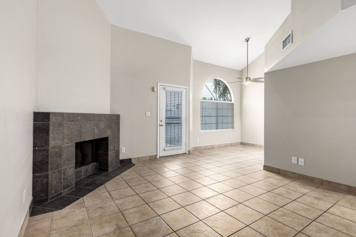 Townhouse for rent at 4328 N 36th St, Phoenix, AZ 85018