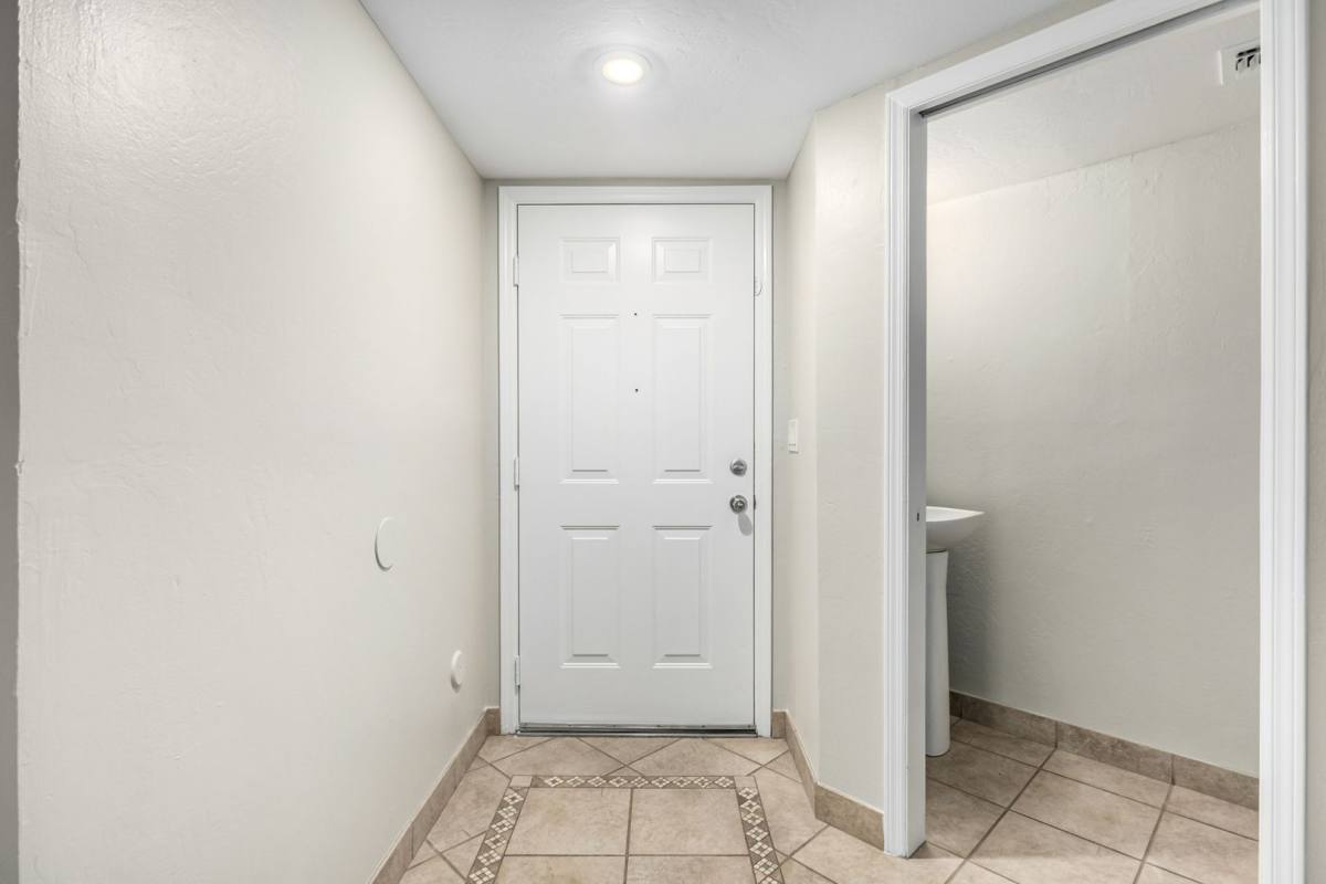Townhouse for rent at 4328 N 36th St, Phoenix, AZ 85018