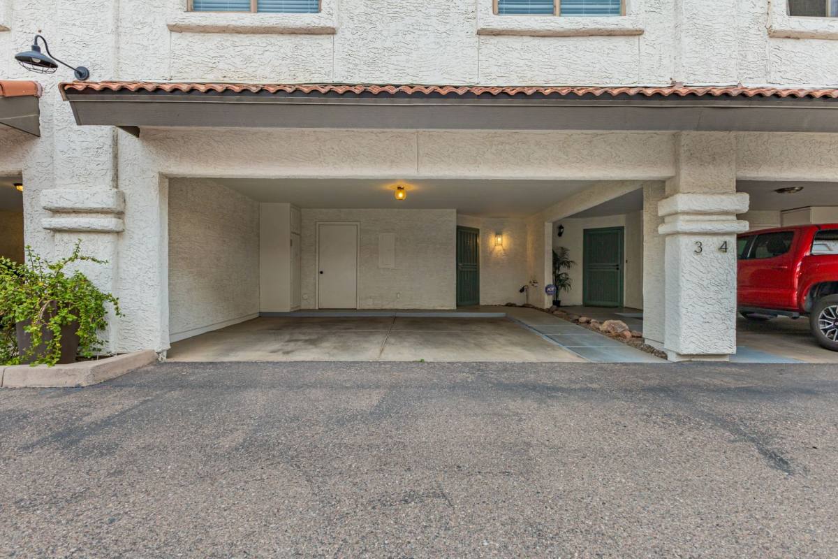 Townhouse for rent at 4328 N 36th St, Phoenix, AZ 85018