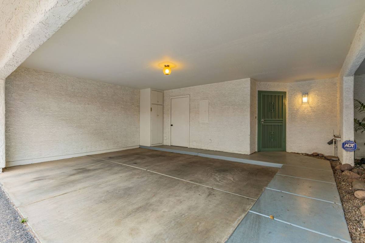 Townhouse for rent at 4328 N 36th St, Phoenix, AZ 85018