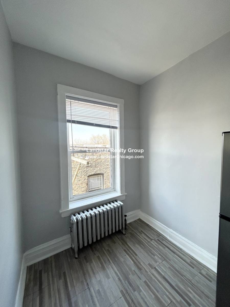 Apartment for rent at 4604 N Beacon #4E, Chicago, IL 60640