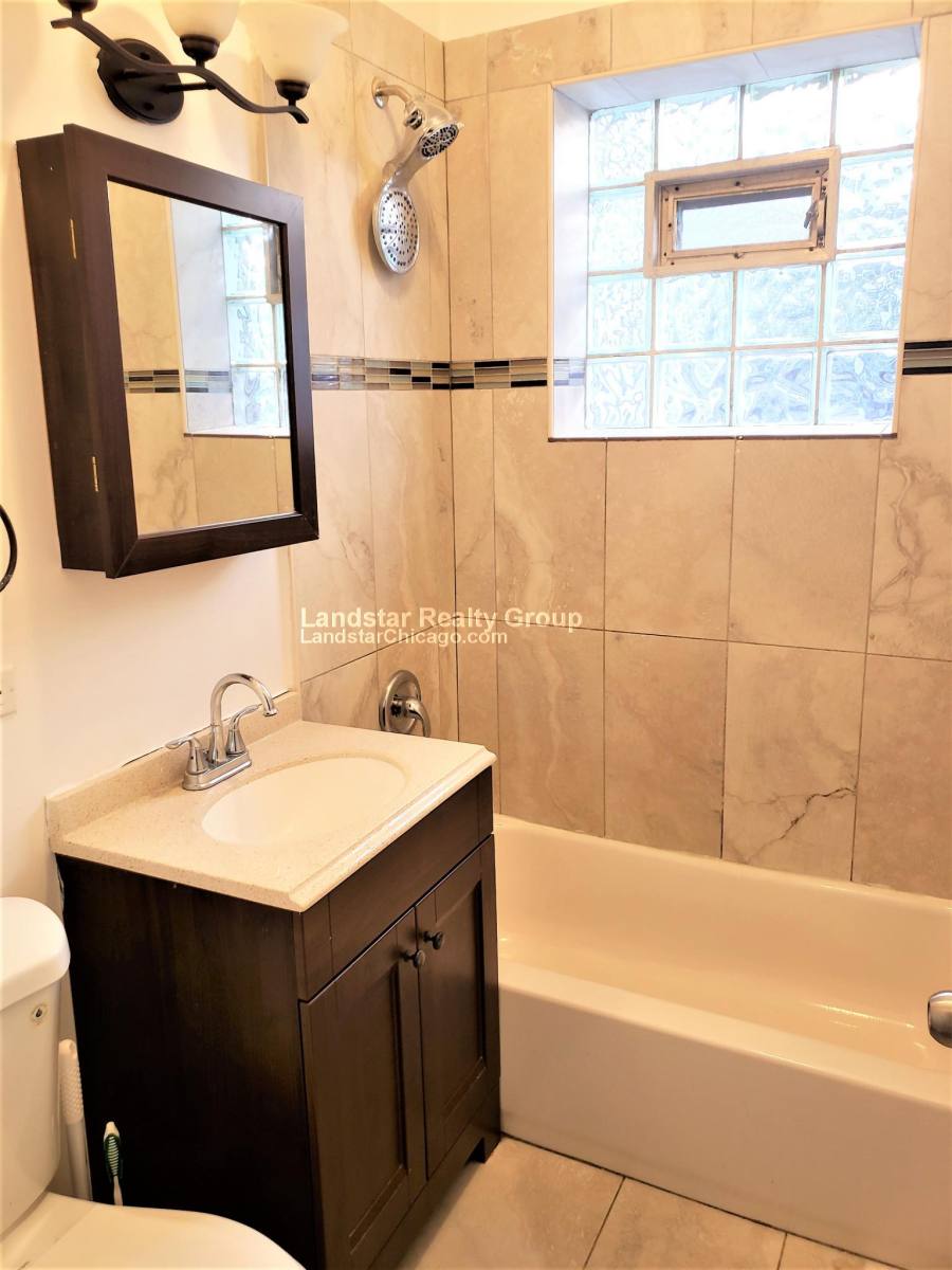 Apartment for rent at 4449 N Hamlin #3, Chicago, IL 60625