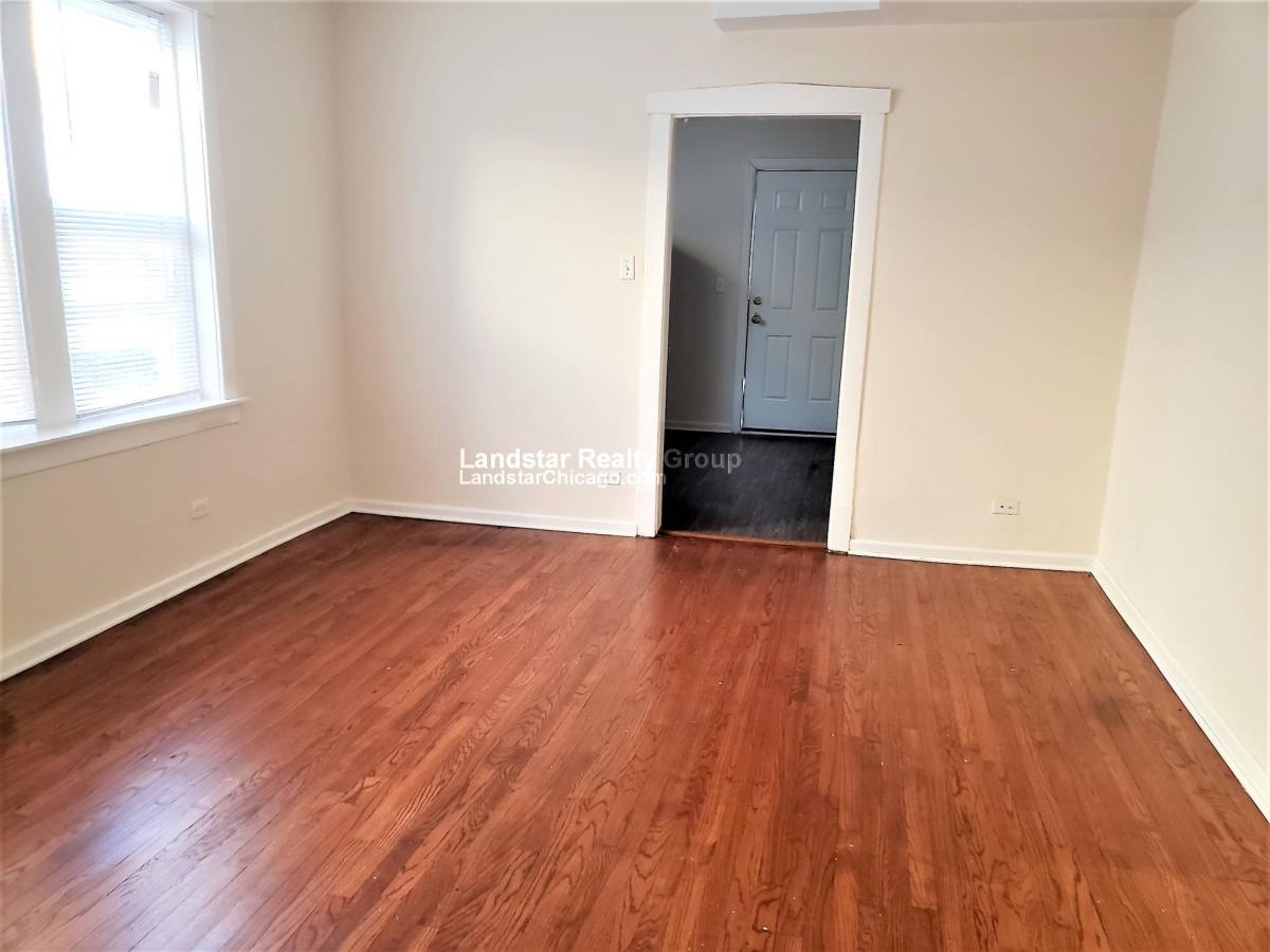 Apartment for rent at 4449 N Hamlin #3, Chicago, IL 60625