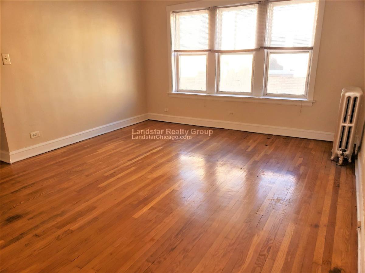 Apartment for rent at 4449 N Hamlin #3, Chicago, IL 60625