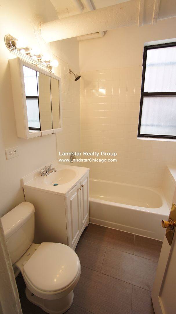 Apartment for rent at 1532 N Kedzie #GC, Chicago, IL 60647