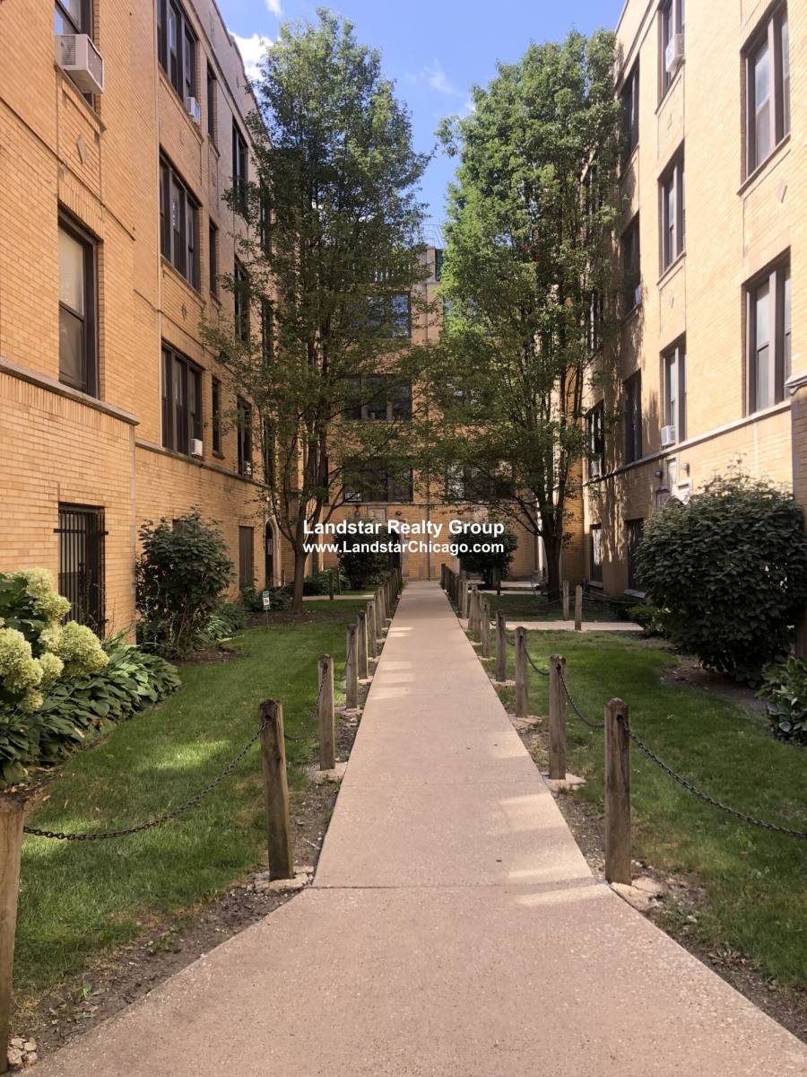 Apartment for rent at 1532 N Kedzie #GC, Chicago, IL 60647