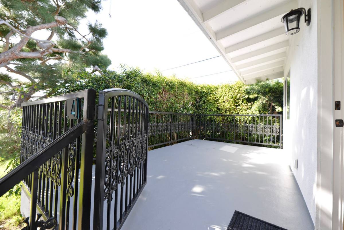 Apartment for rent at 220 W Canada, San Clemente, CA 92672