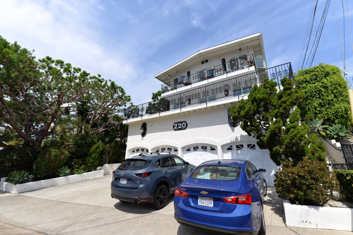 Apartment for rent at 220 W Canada, San Clemente, CA 92672