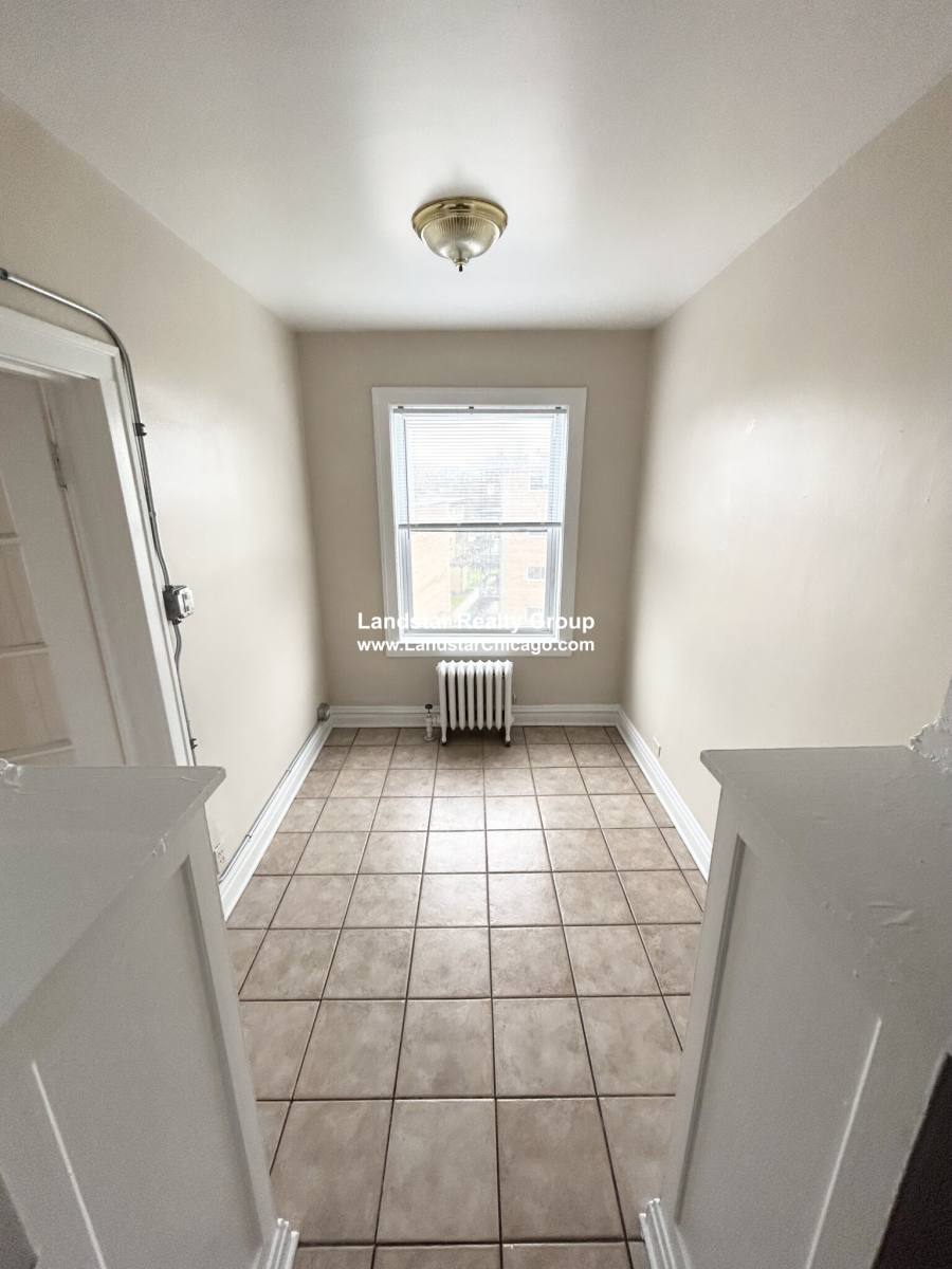Apartment for rent at 1333 W Birchwood #409, Chicago, IL 60626