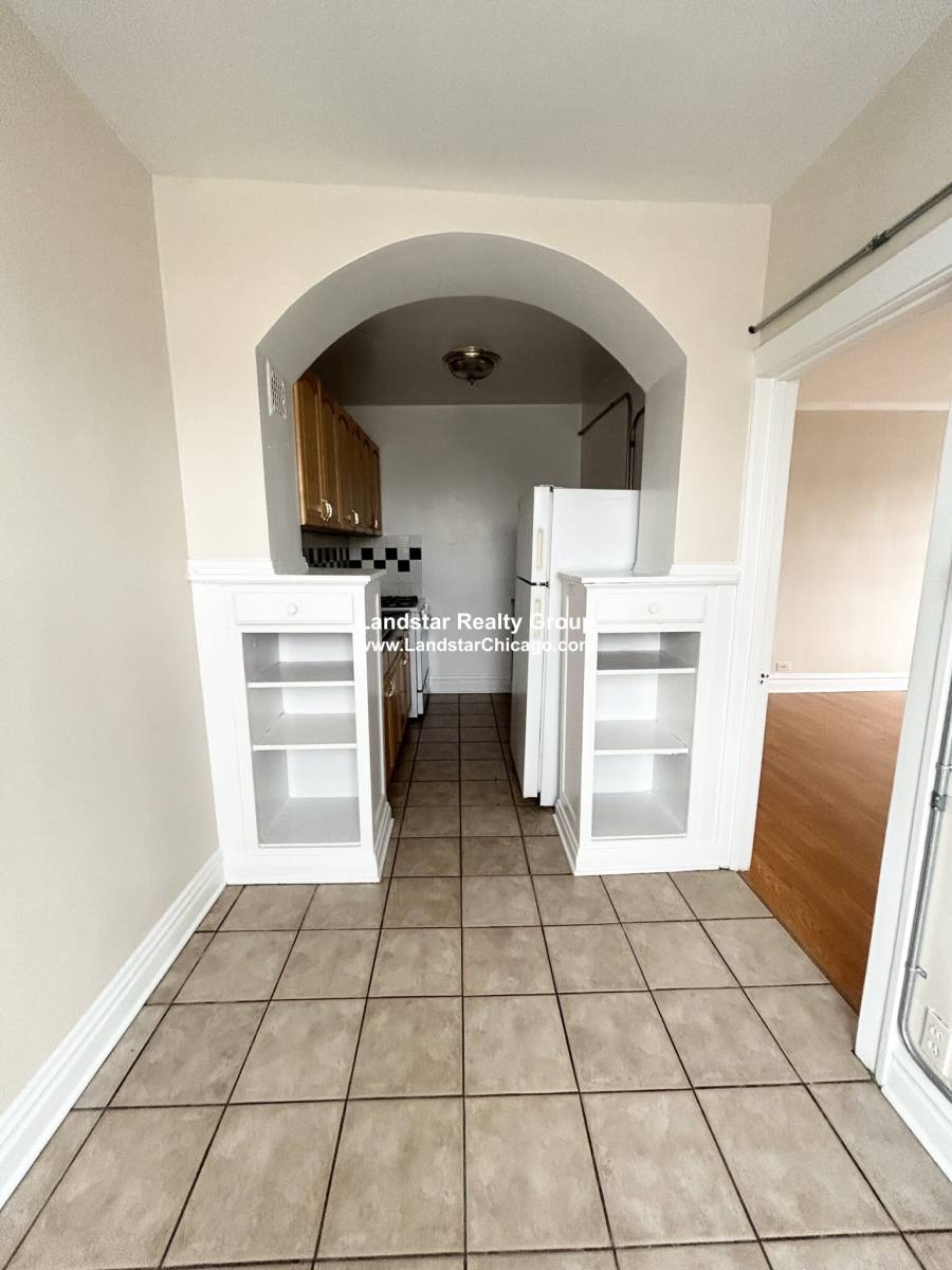 Apartment for rent at 1333 W Birchwood #409, Chicago, IL 60626